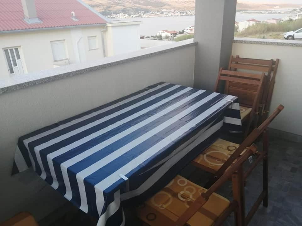 דירות פג Apartman Dora מראה חיצוני תמונה